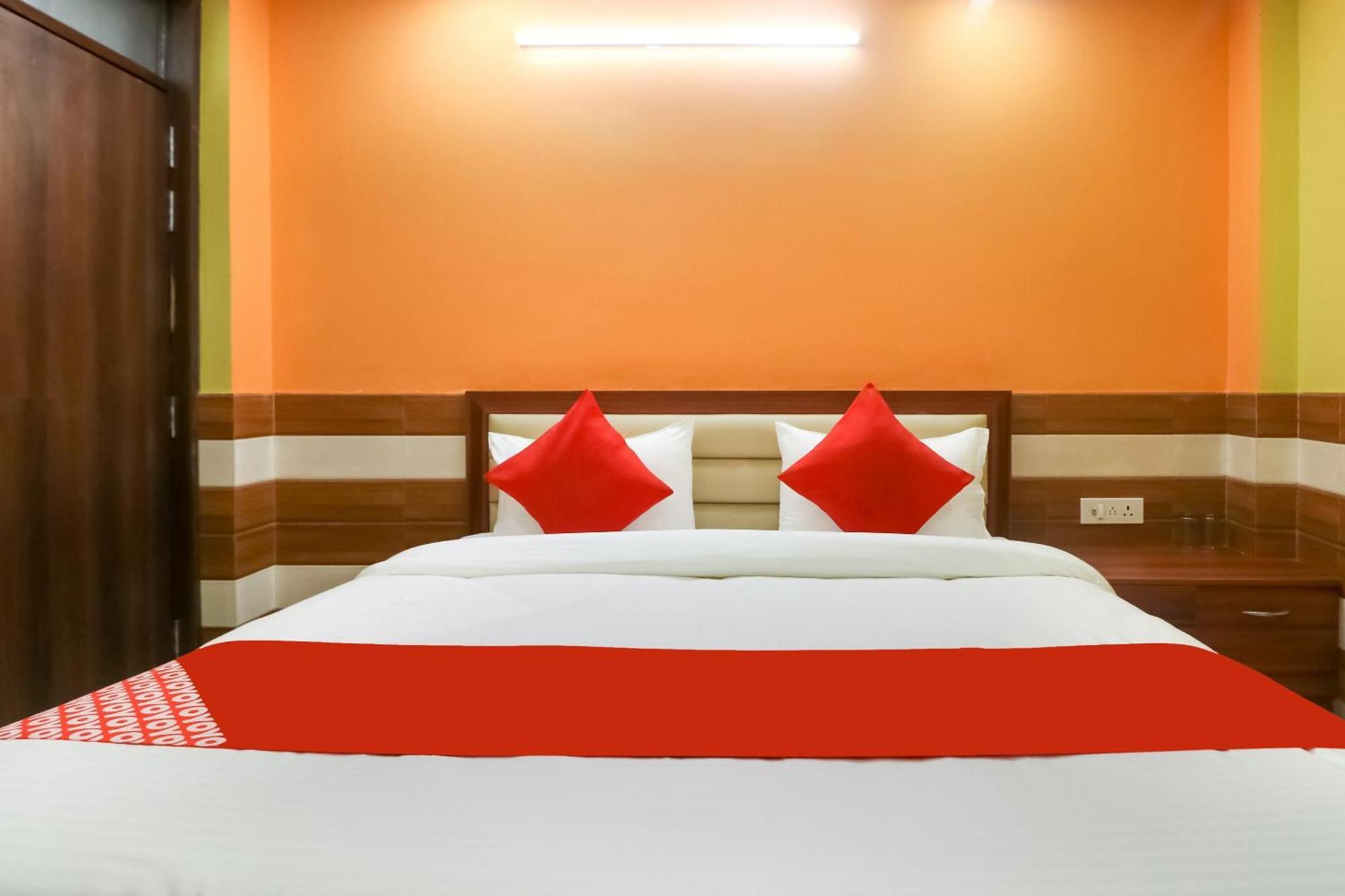 Hotel O Mayur Plaza Delhi  Exterior photo