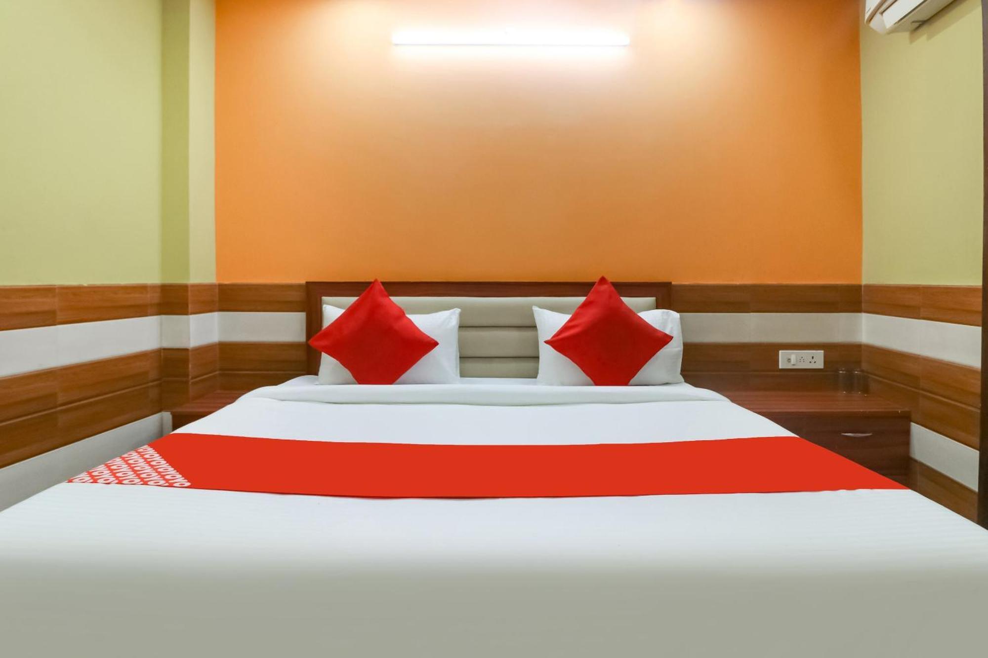 Hotel O Mayur Plaza Delhi  Exterior photo