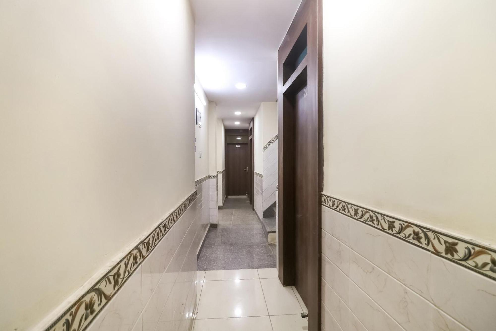 Hotel O Mayur Plaza Delhi  Exterior photo